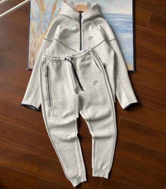 Conjunto Nike Sportswear Tech Fleece Full Zip Reflective Details Set Gray