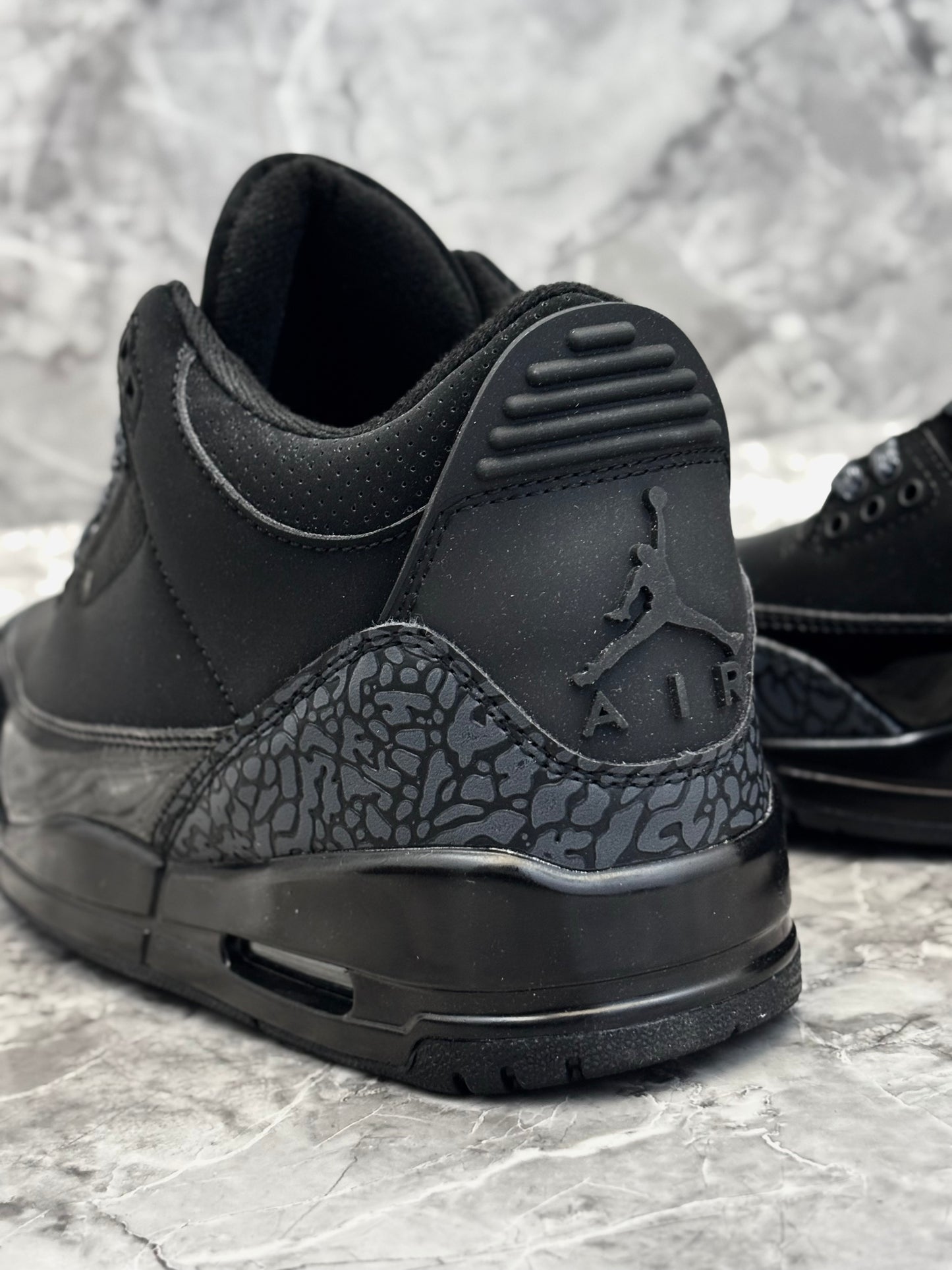 Air Jordan 3 Retro "Black Cat"