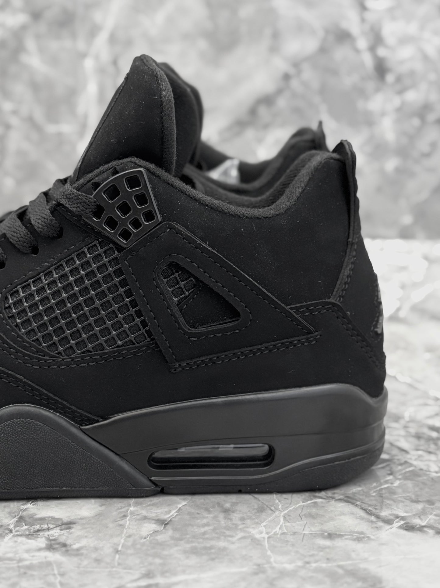 Air Jordan 4 Retro "Black Cat"