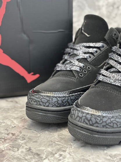 Air Jordan 4 Retro "Black Cat"