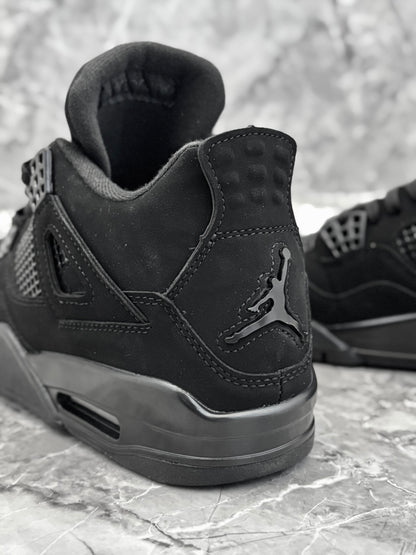 Air Jordan 4 Retro "Black Cat"
