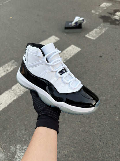 Jordan 11 Retro "Concord"