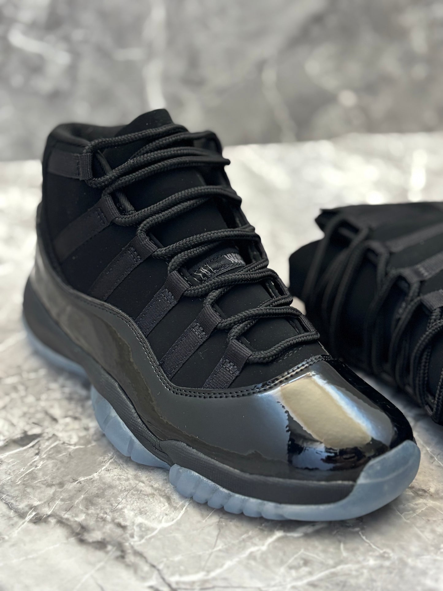 Jordan 11 Retro "Cap and Gown"