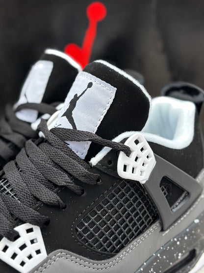 Air Jordan 4 Retro "Fear"