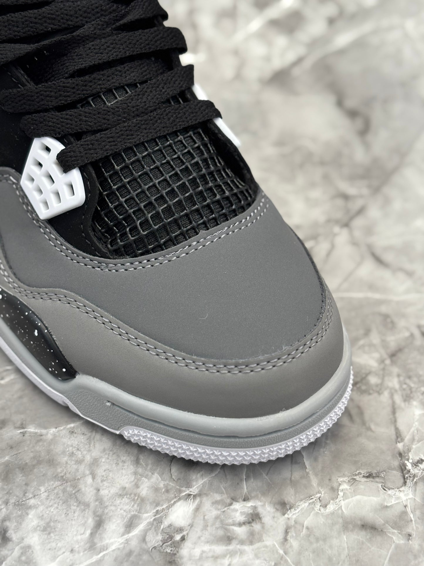 Air Jordan 4 Retro "Fear"