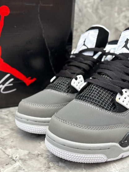 Air Jordan 4 Retro "Fear"