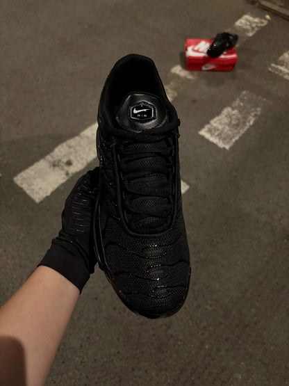 Nike Air Max Plus (TN) "Triple Black"