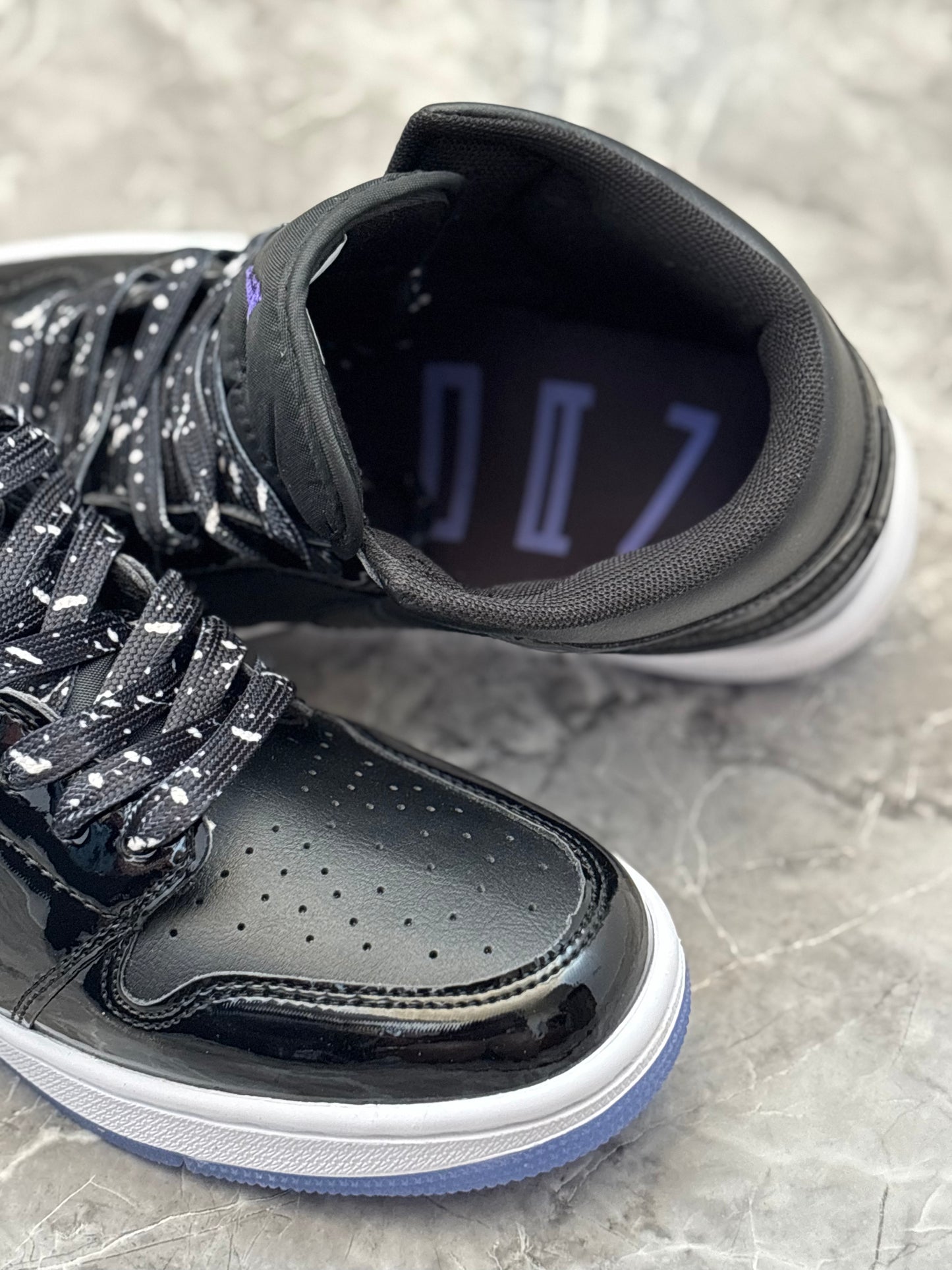 Jordan 1 Retro Mid "Space Jam"