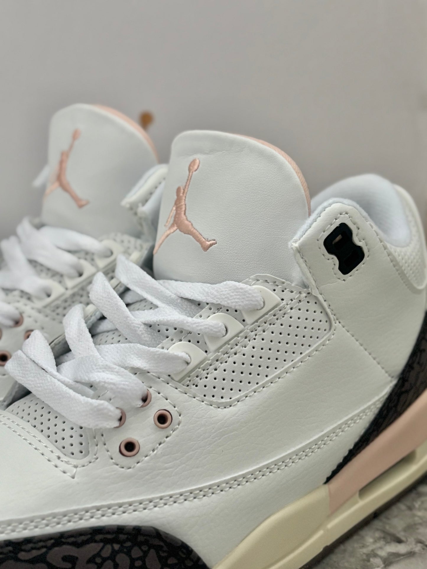 Air Jordan 3 Retro "Dark Mocha"