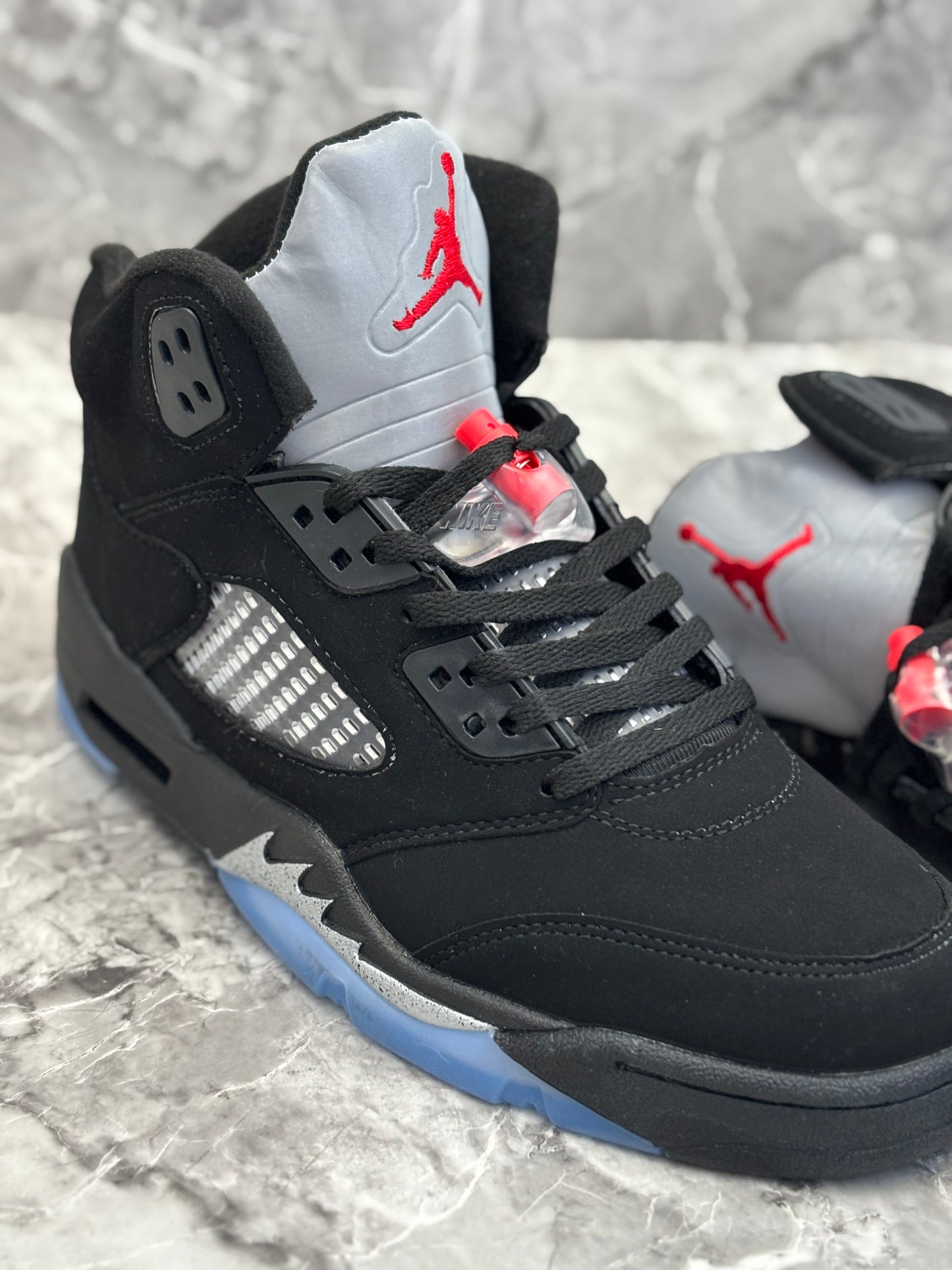 Air Jordan 5 Retro "Black Metallic"