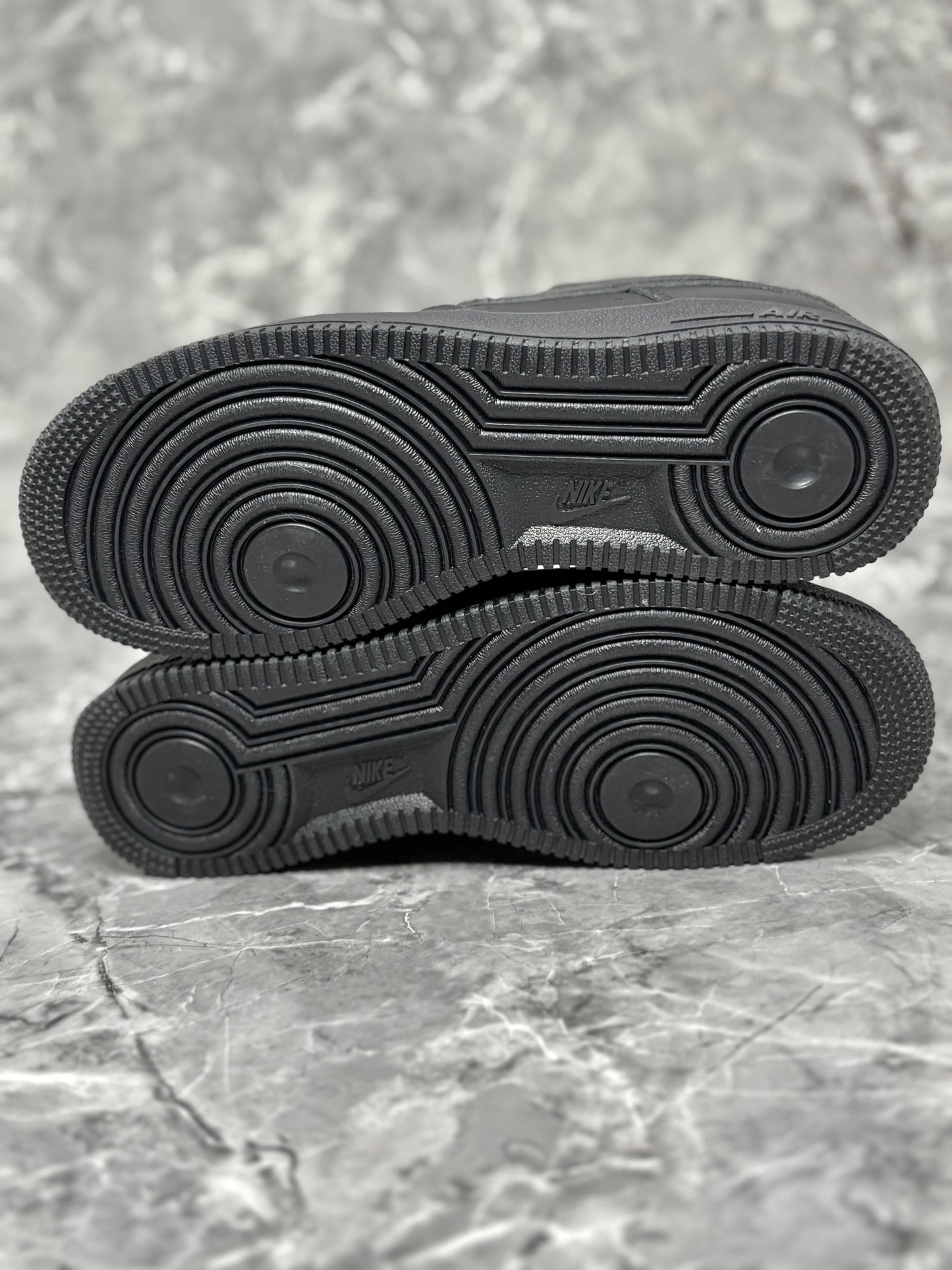 Nike Air Force 1 "Triple Black"