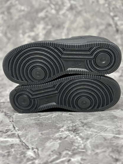 Nike Air Force 1 "Triple Black"