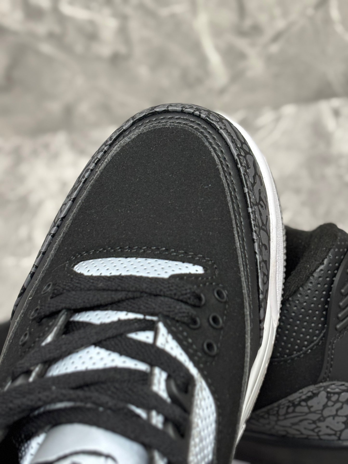 Air Jordan 3 Retro "Tinker Black Cement Gold"