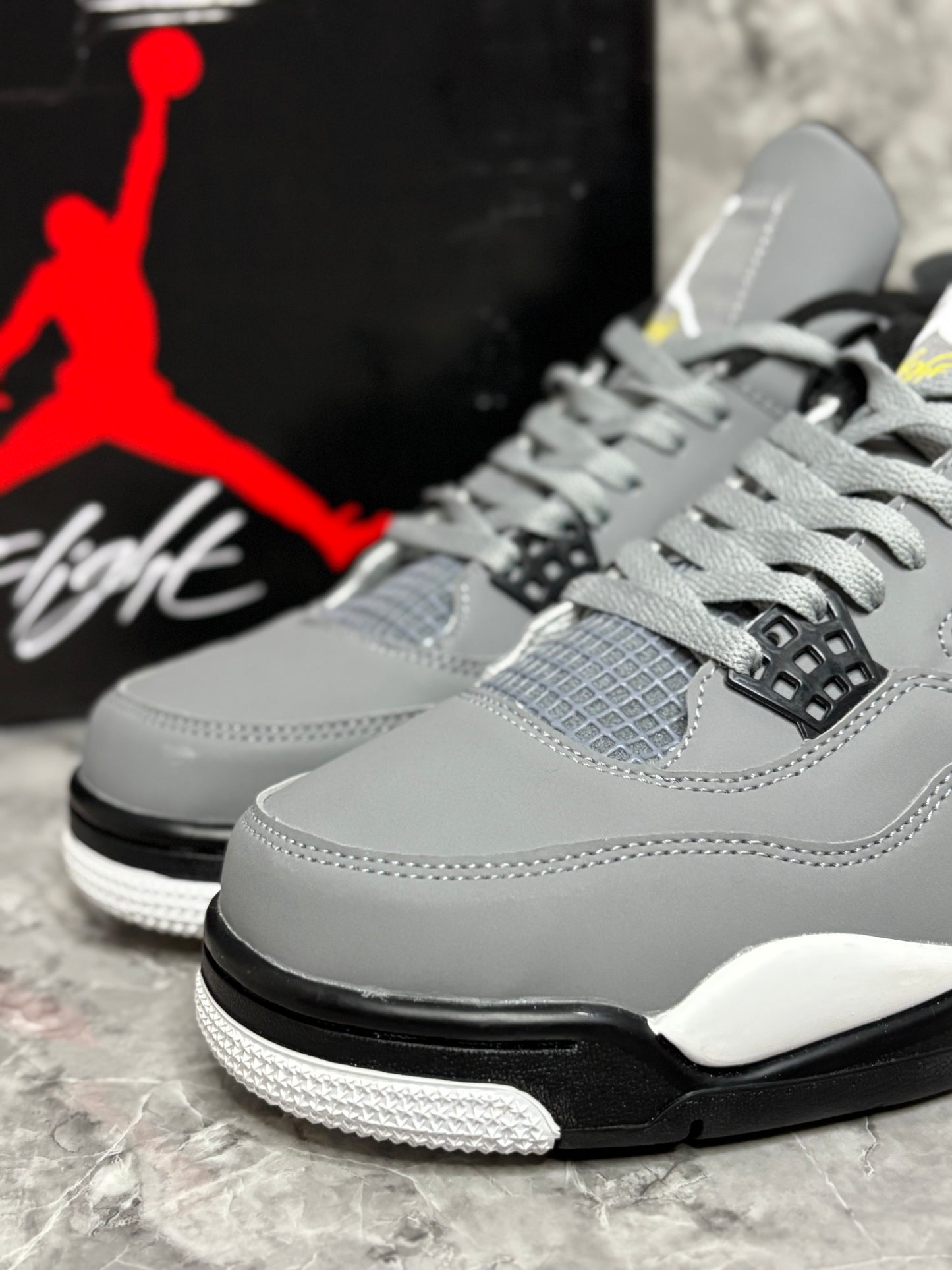 Air Jordan 4 Retro "Cool Grey"
