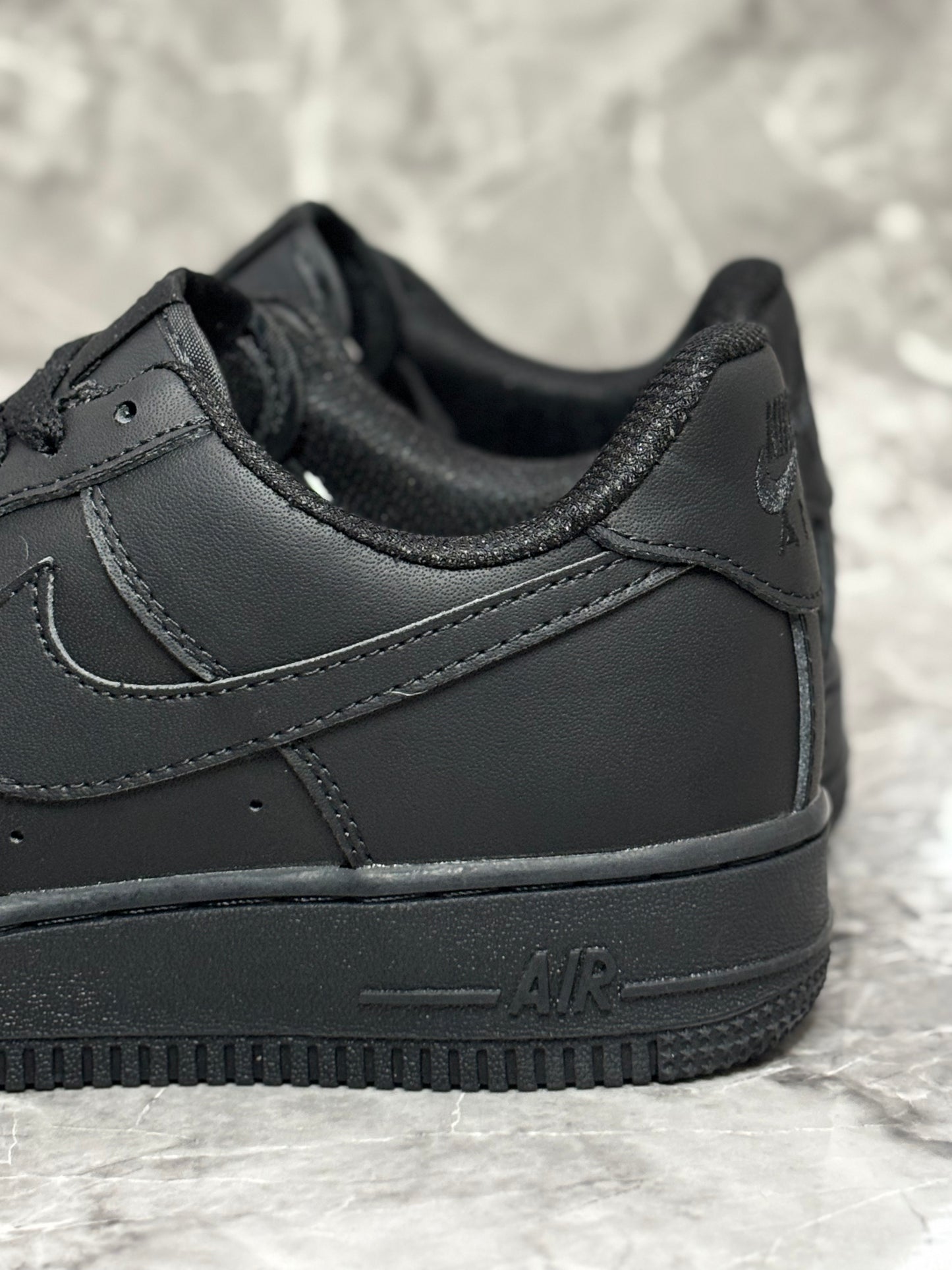 Nike Air Force 1 "Triple Black"