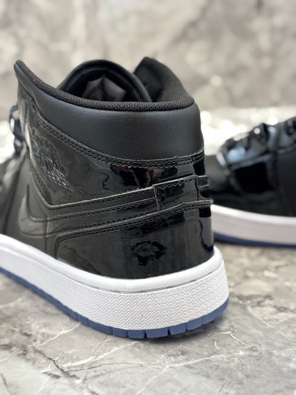Jordan 1 Retro Mid "Space Jam"