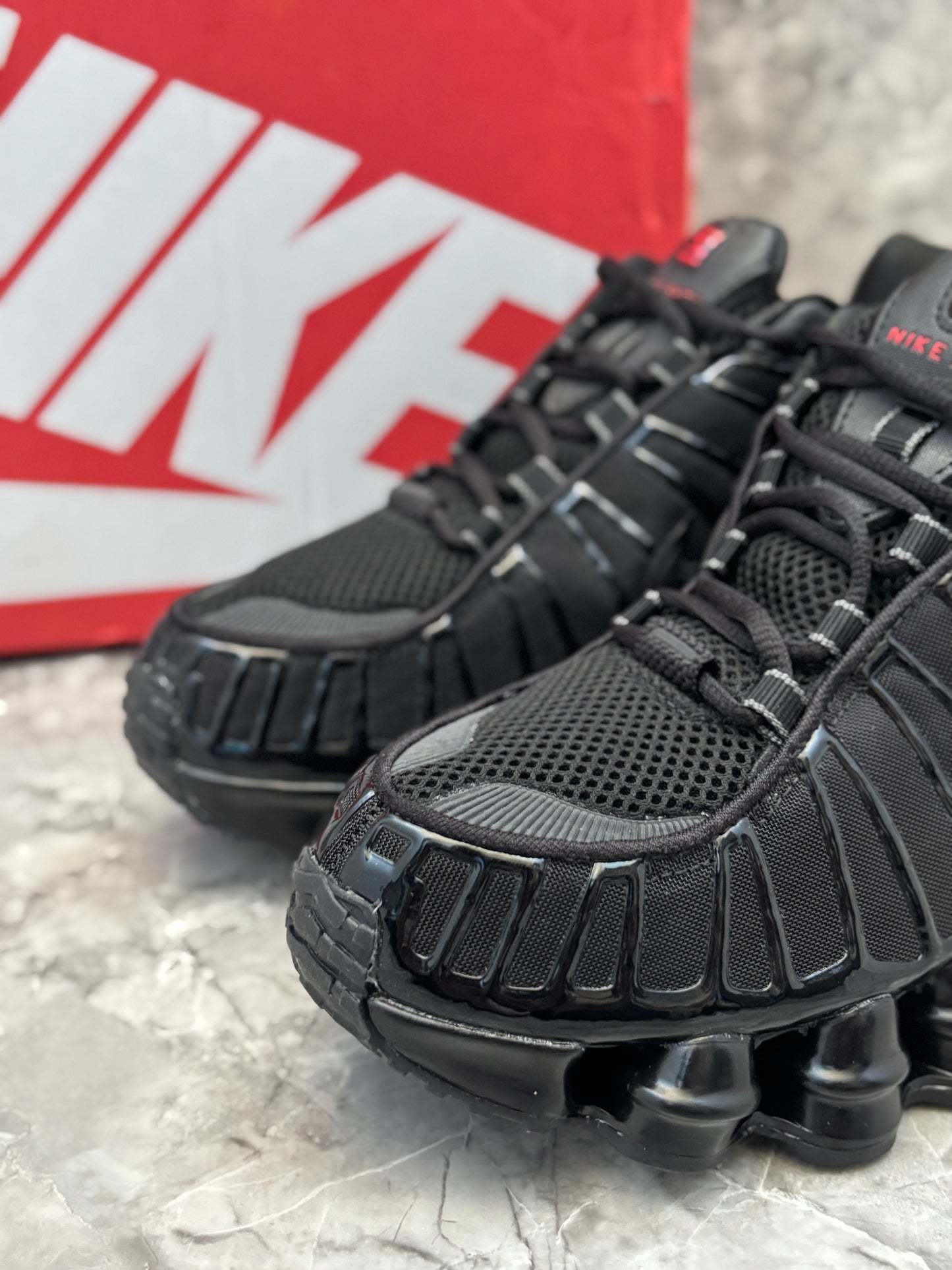 Nike Shox TL "Black Metallic Hematite"