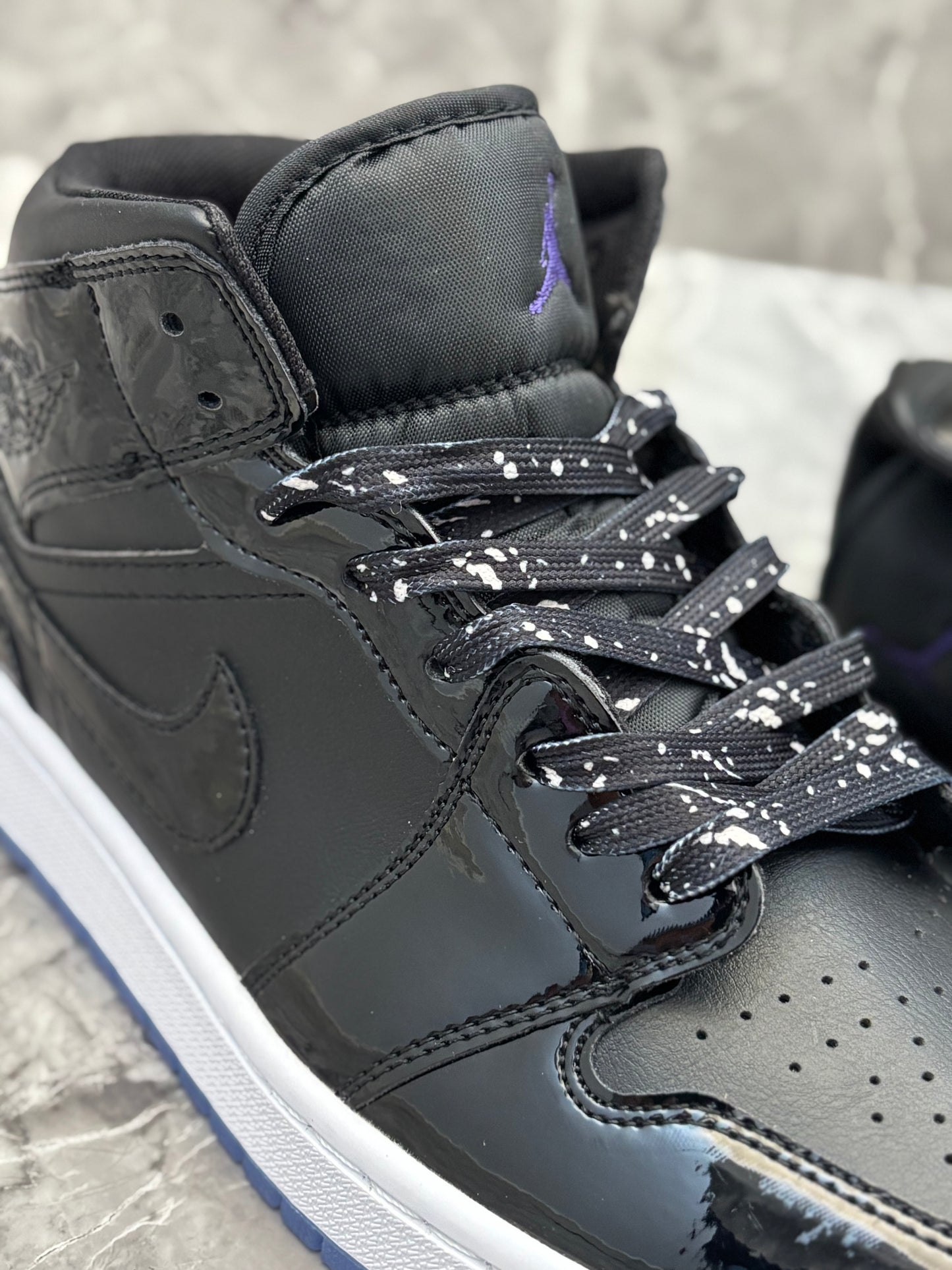 Jordan 1 Retro Mid "Space Jam"