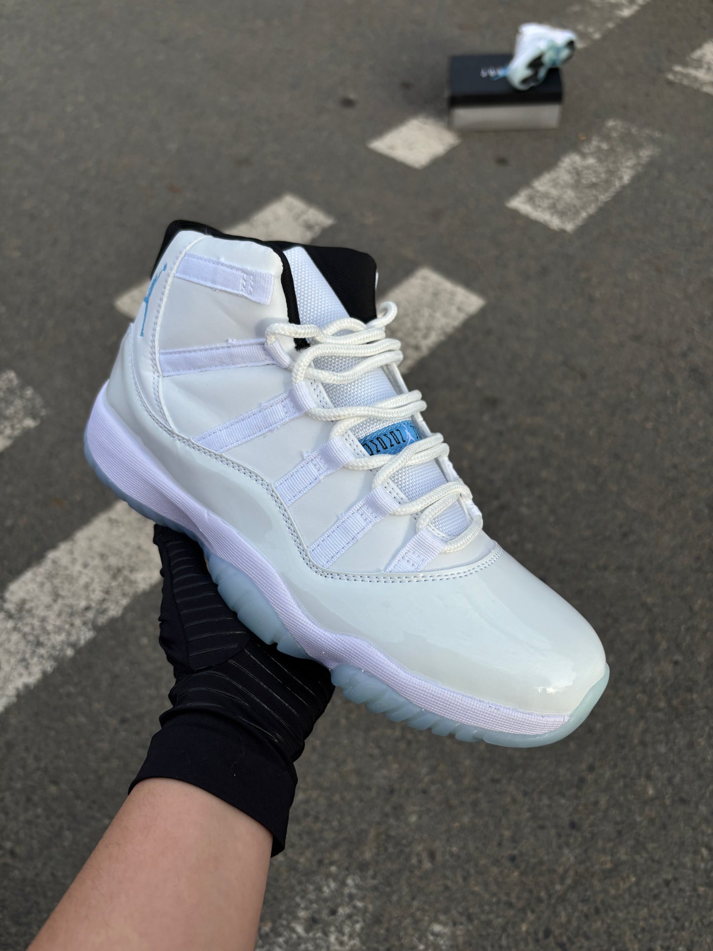 Jordan 11 Retro "Legend Blue"