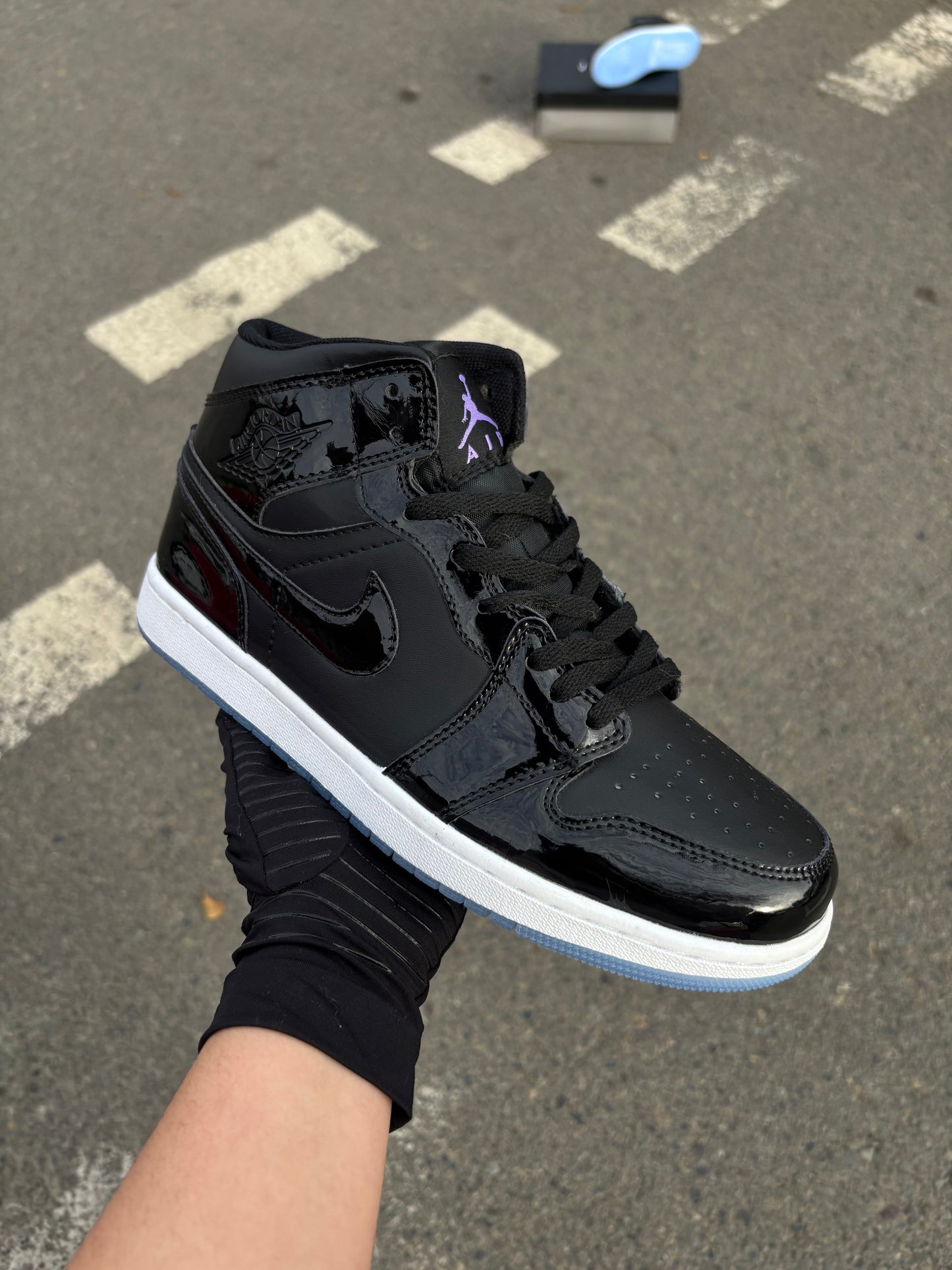 Jordan 1 Retro Mid "Space Jam"