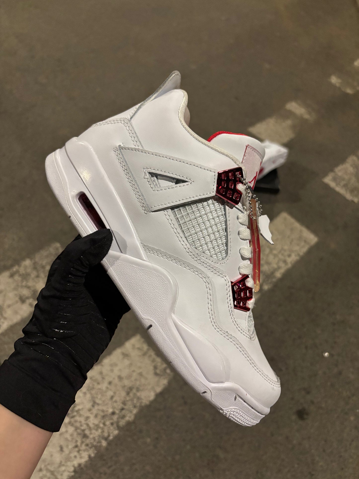 Air Jordan 4 Retro "Red Metallic"