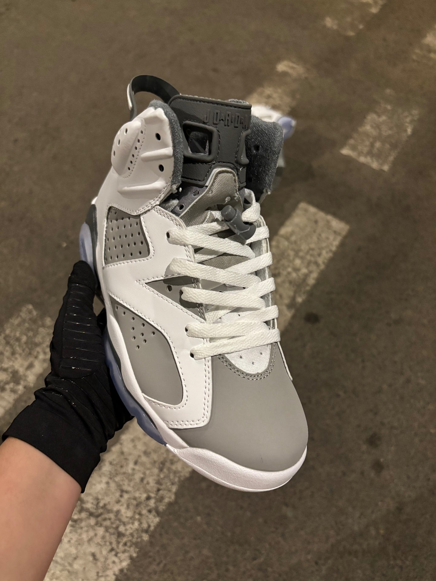 Air Jordan 6 Retro "Cool Grey"