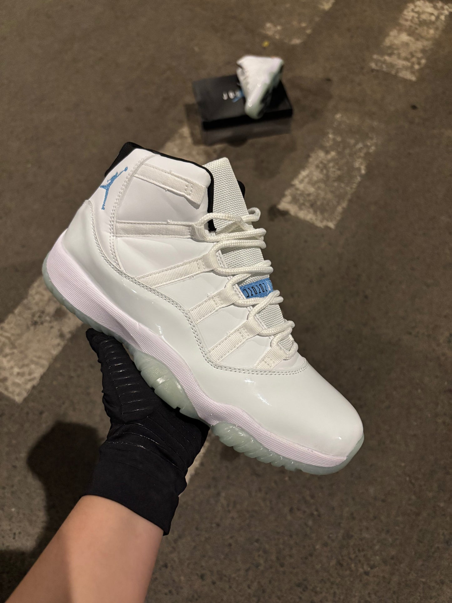 Jordan 11 Retro "Legend Blue"