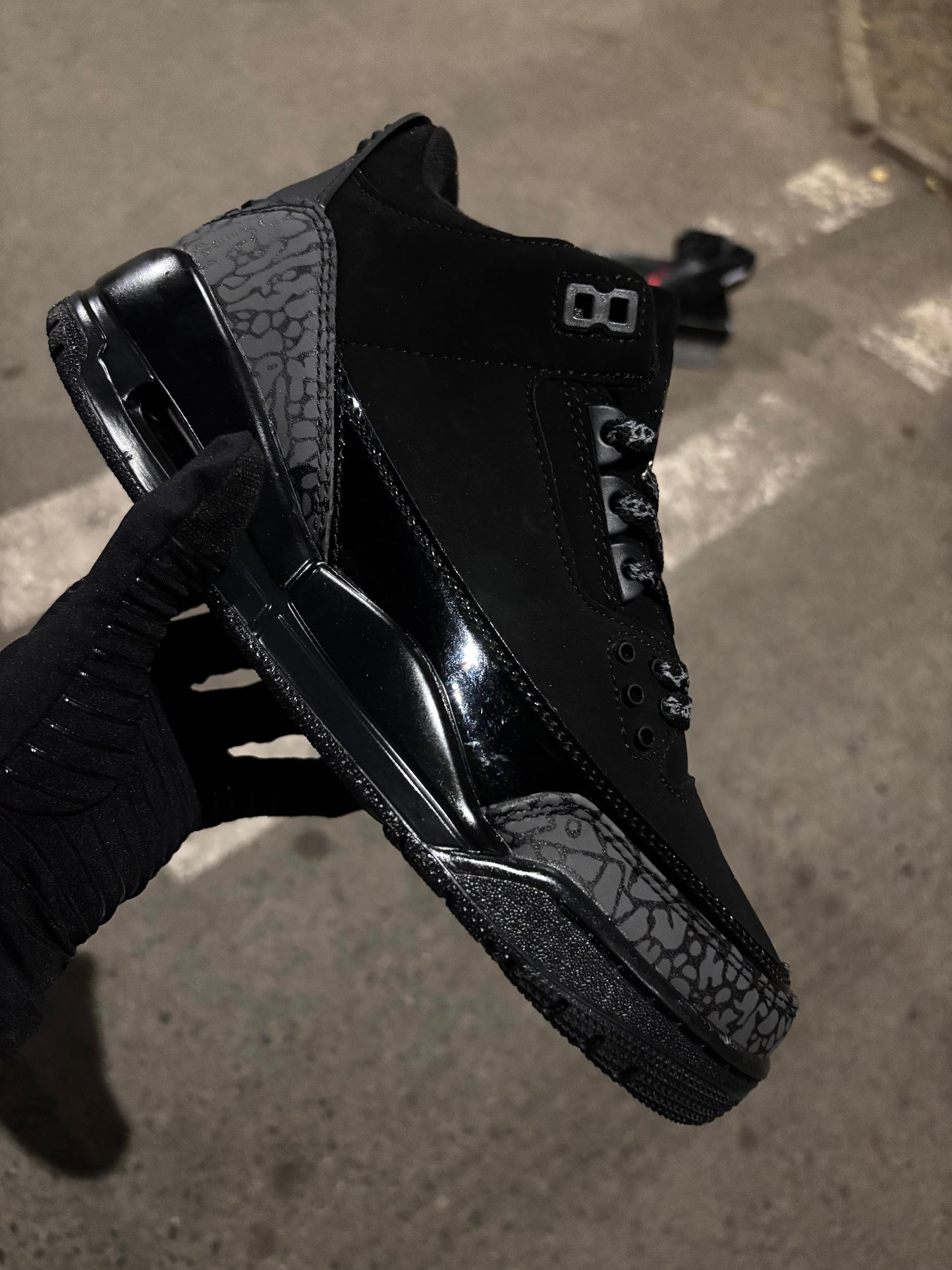 Air Jordan 3 Retro "Black Cat"