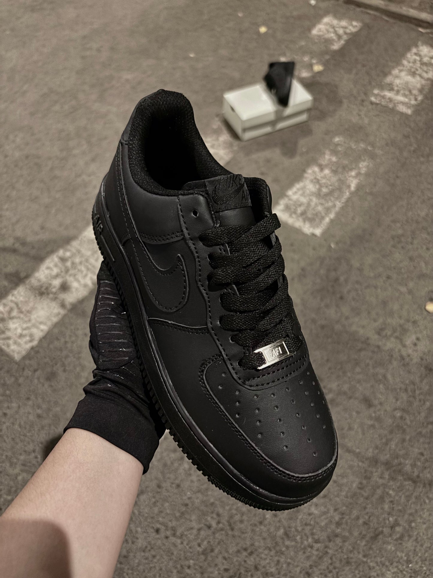 Nike Air Force 1 "Triple Black"