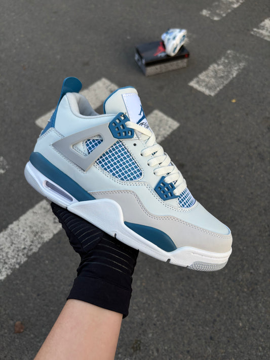 Air Jordan 4 Retro "Military Blue"