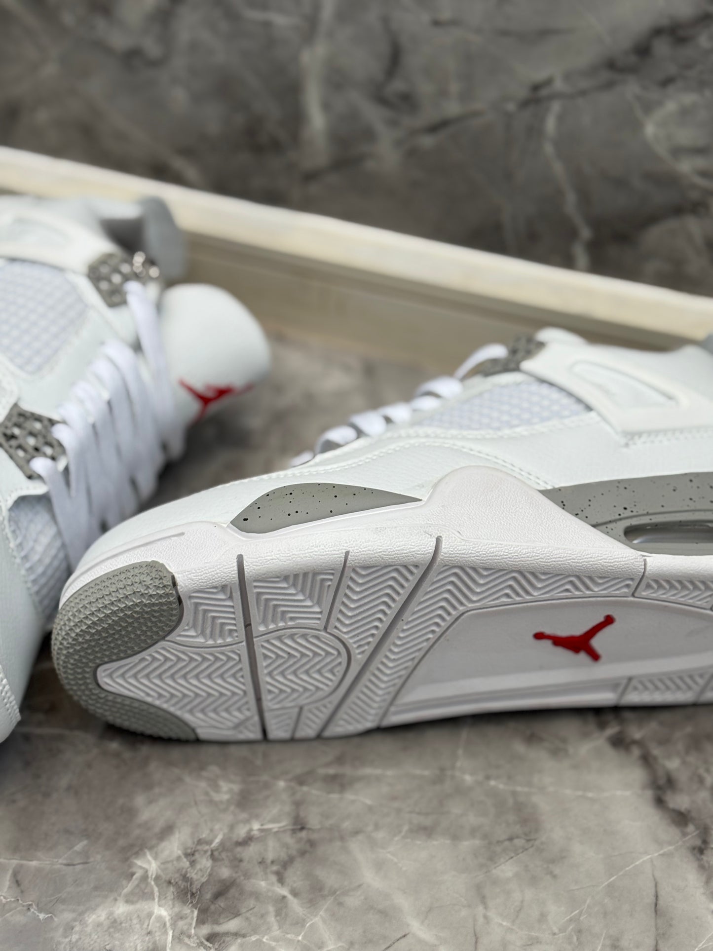 Air Jordan 4 Retro "White Oreo"