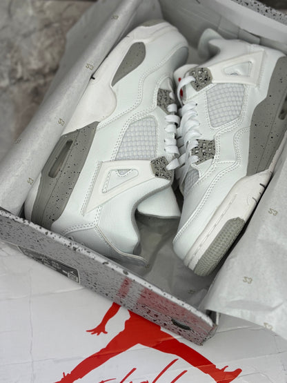 Air Jordan 4 Retro "White Oreo"