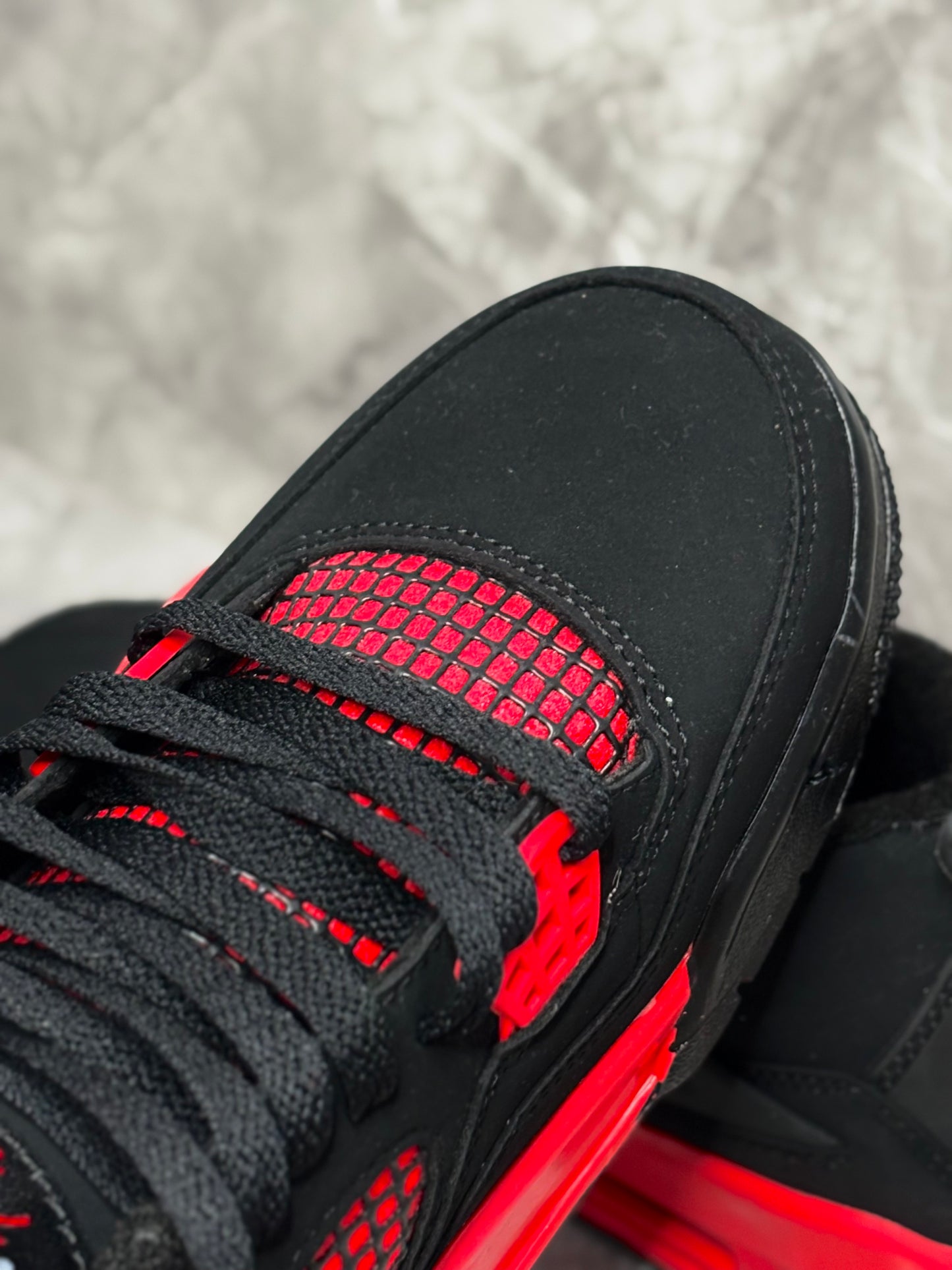 Air Jordan 4 Retro "Red Thunder"