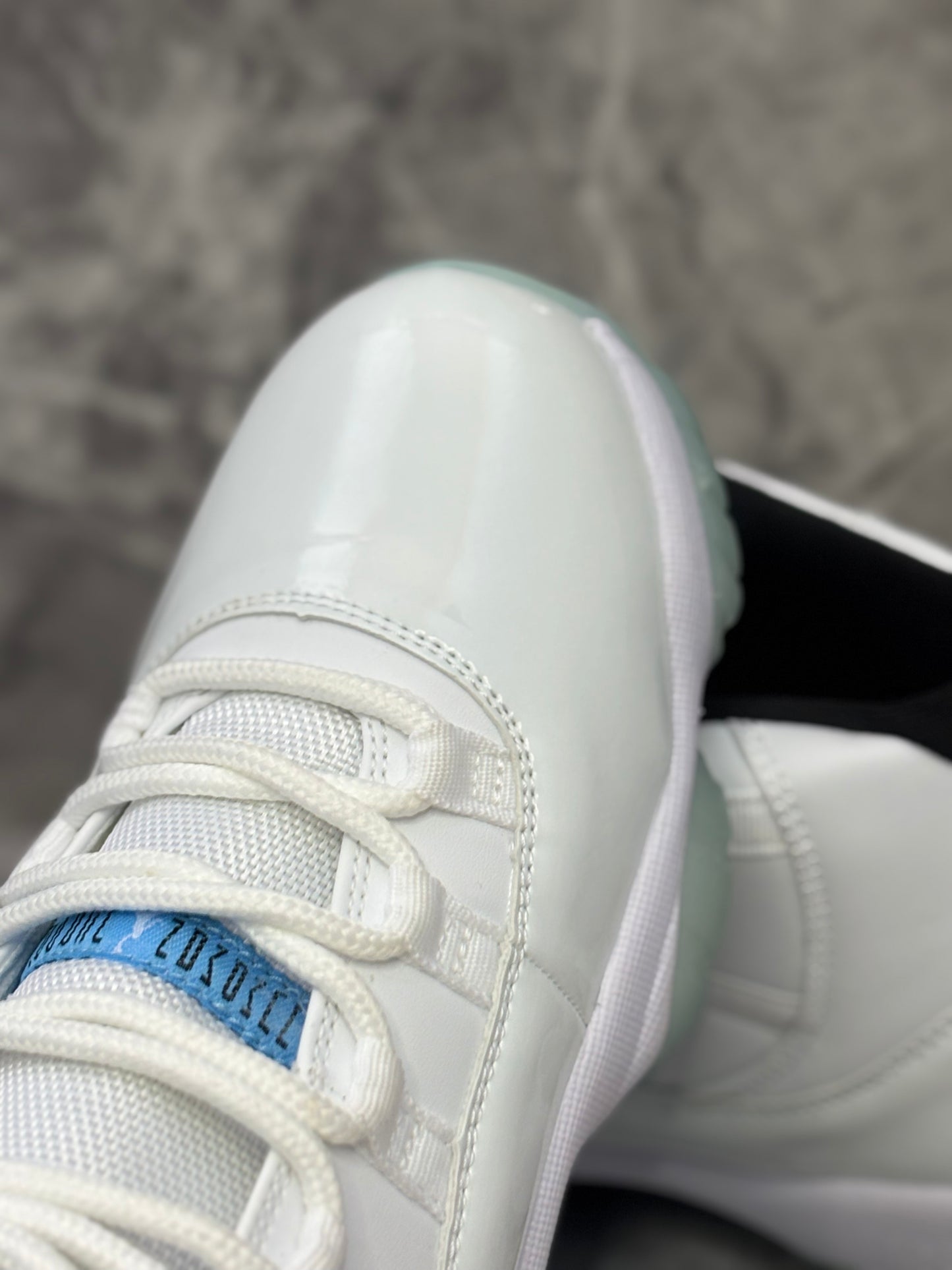 Jordan 11 Retro "Legend Blue"