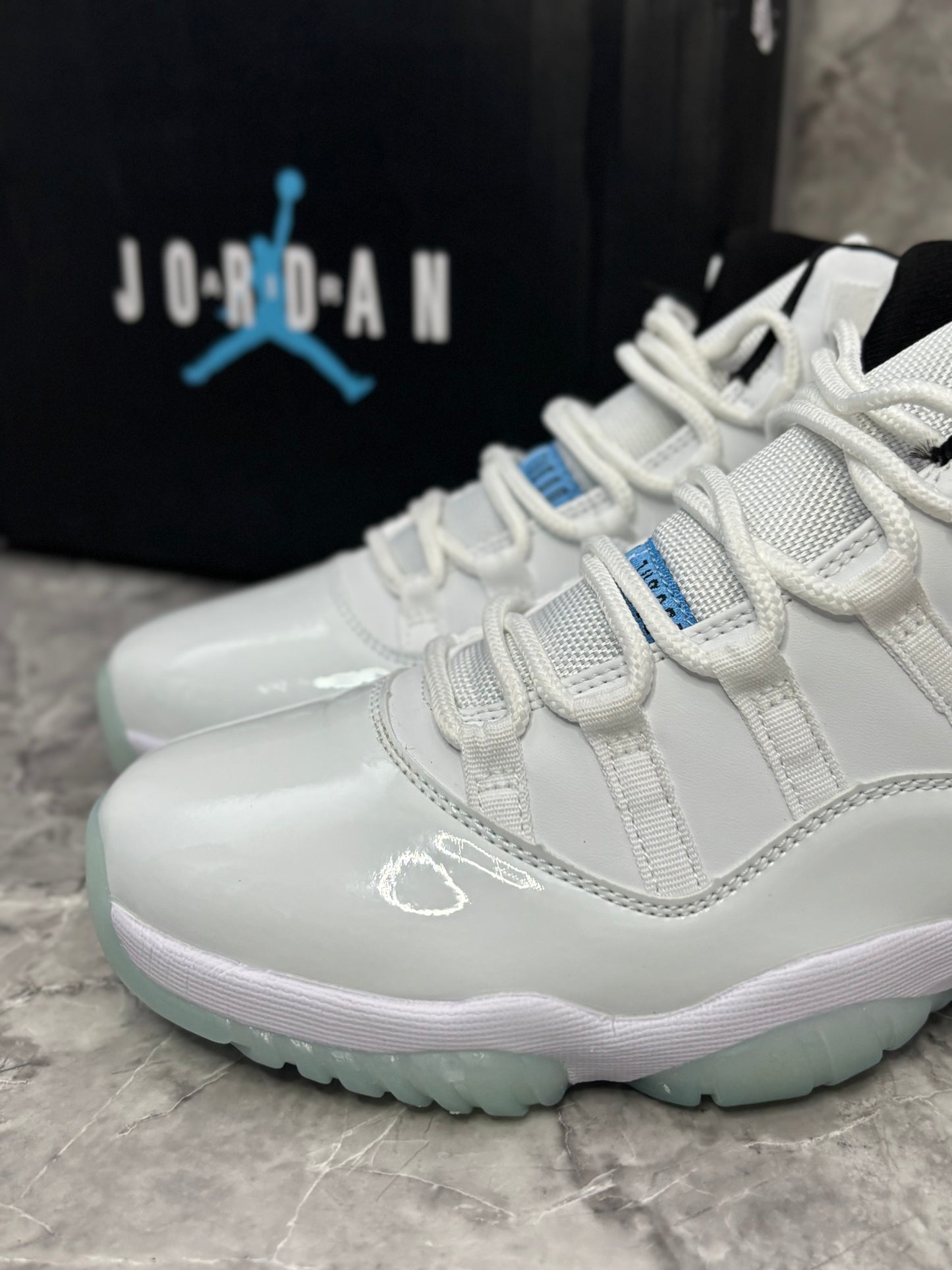 Jordan 11 Retro "Legend Blue"