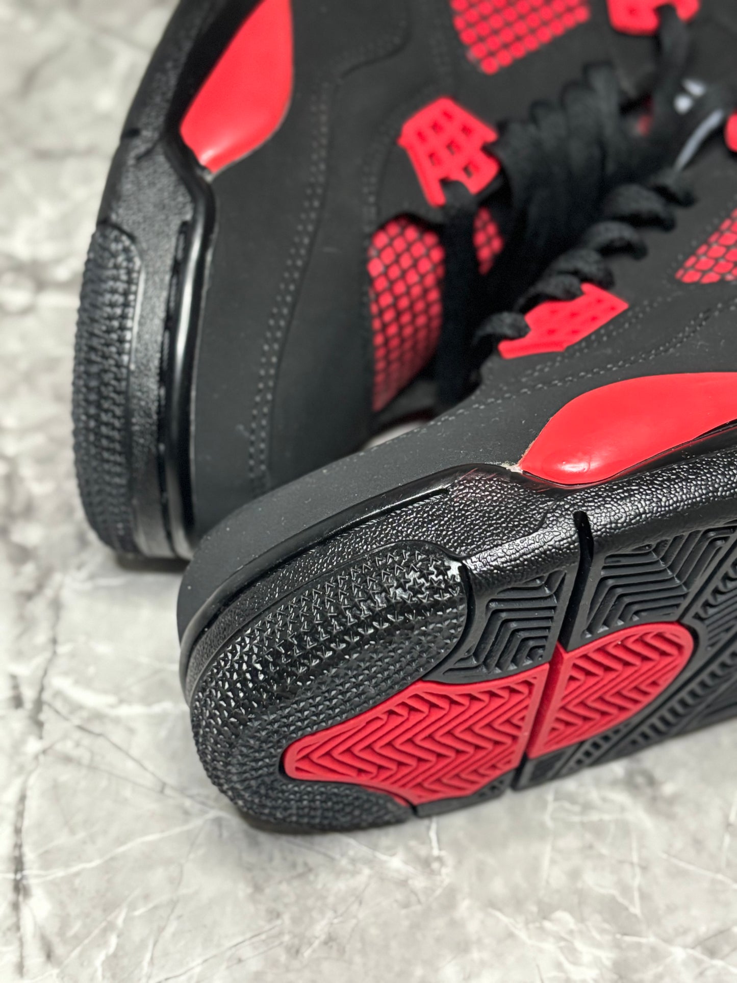 Air Jordan 4 Retro "Red Thunder"