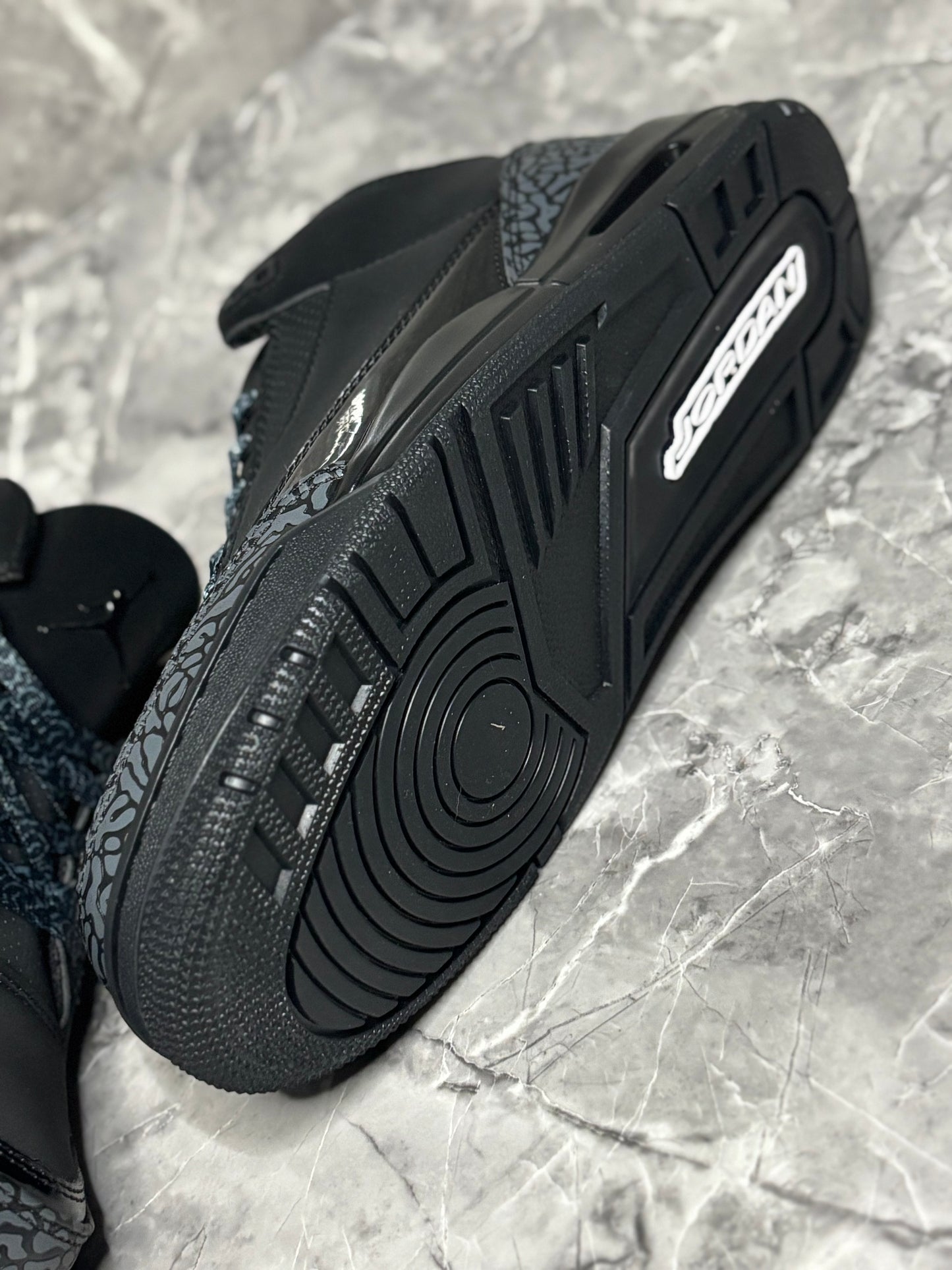 Air Jordan 3 Retro "Black Cat"