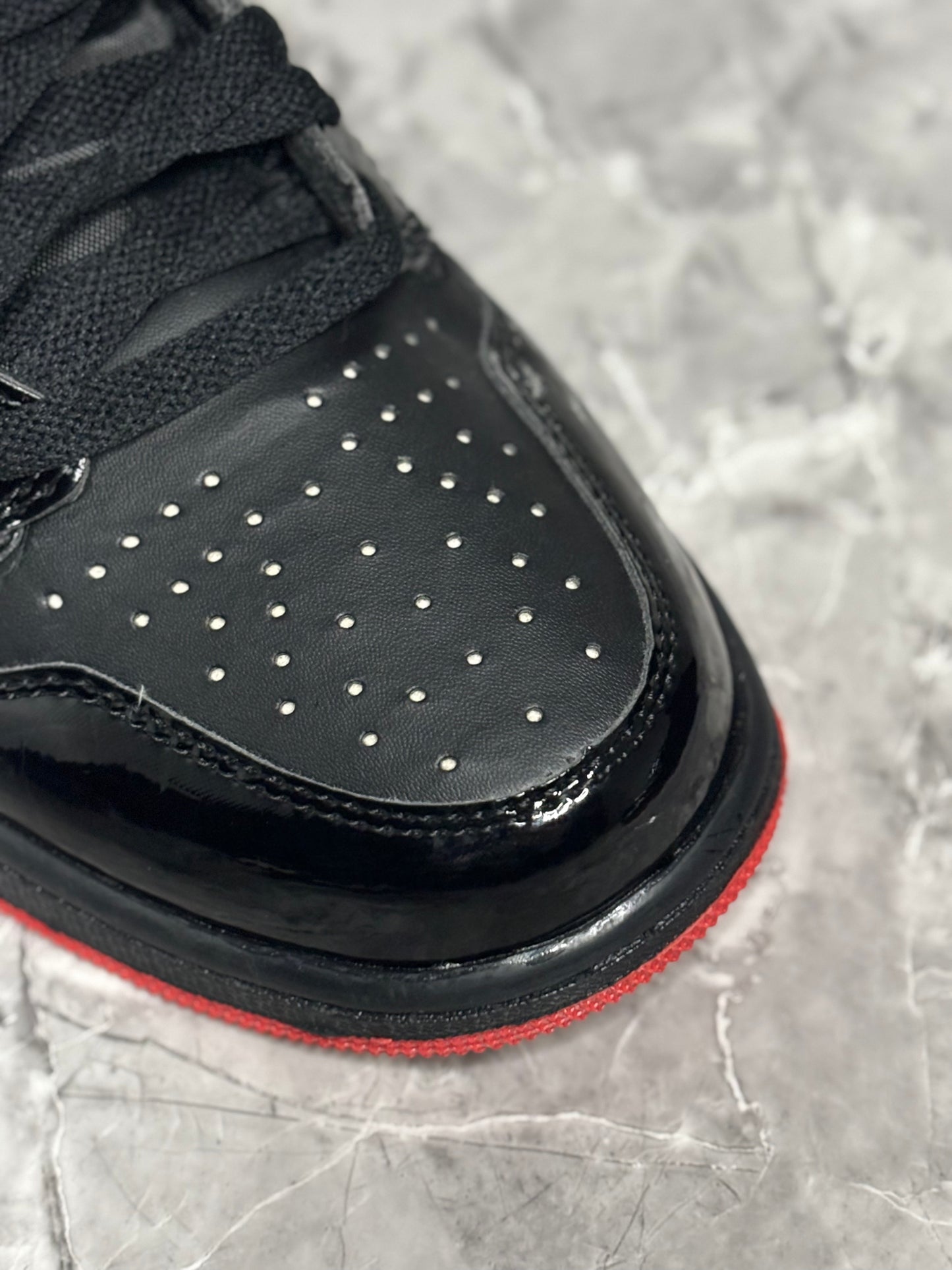 Jordan 1 Retro High "Black/Red"