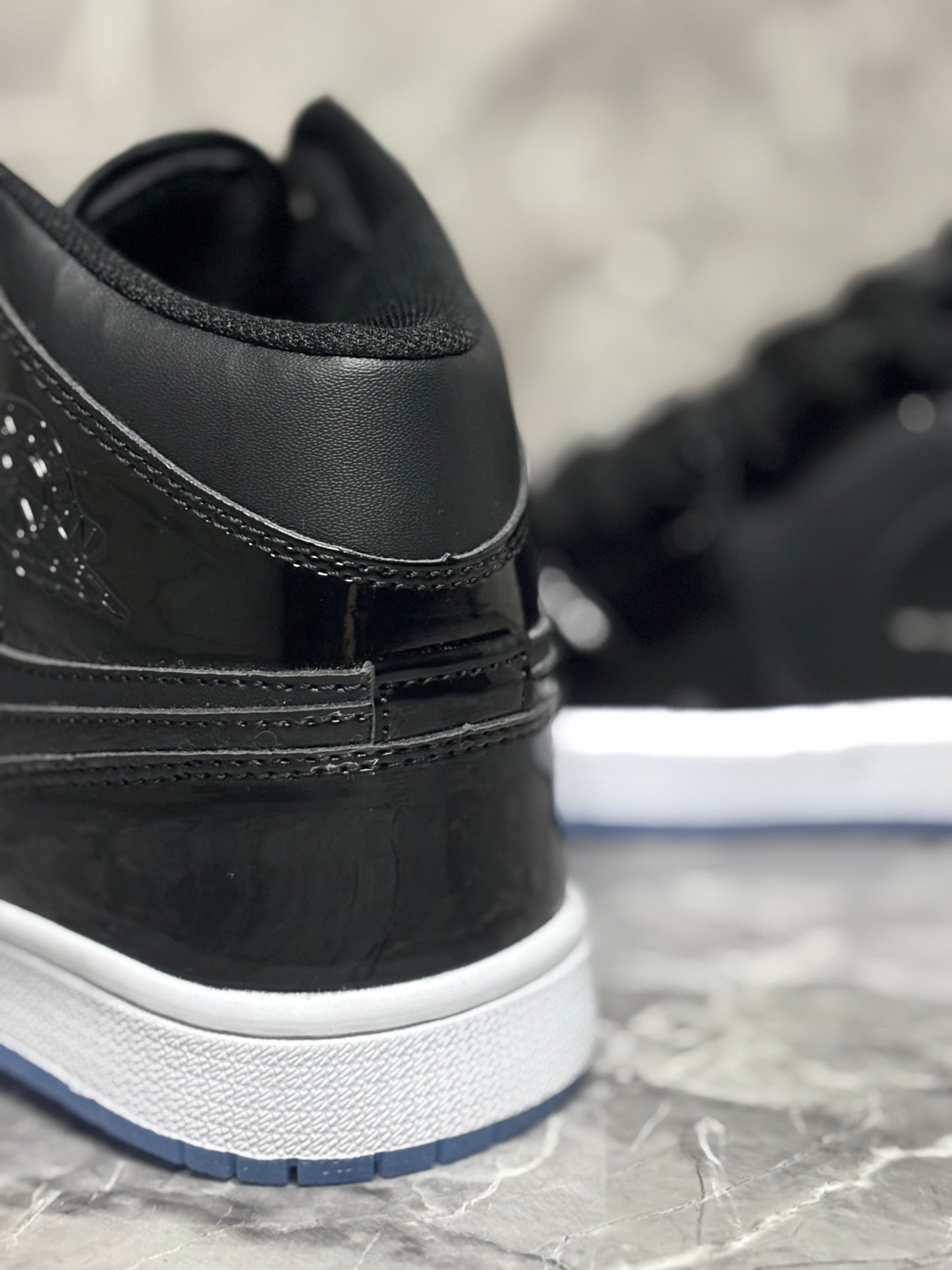 Jordan 1 Retro Mid "Space Jam"