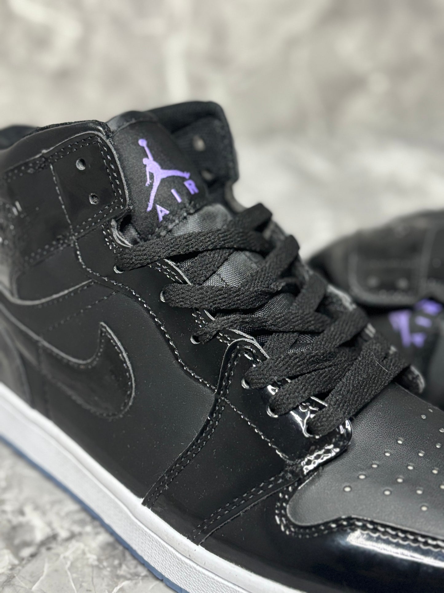 Jordan 1 Retro Mid "Space Jam"