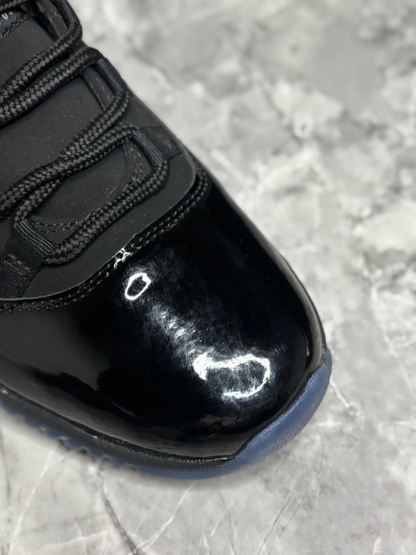 Jordan 11 Retro "Cap and Gown"