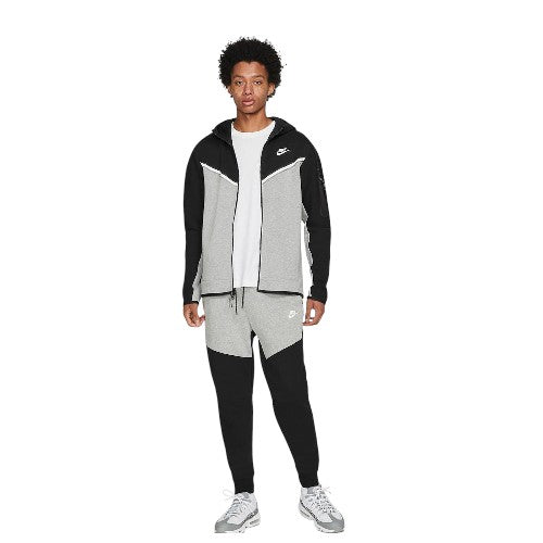 Conjunto Nike Tech Fleece Full Zip Black/Dark Grey Heather/White