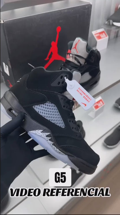Air Jordan 5 Retro "Black Metallic"