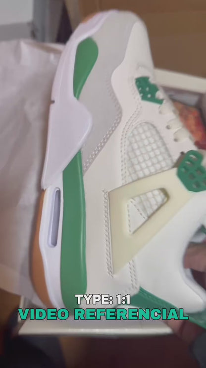 Air Jordan 4 Retro "Pine Green"