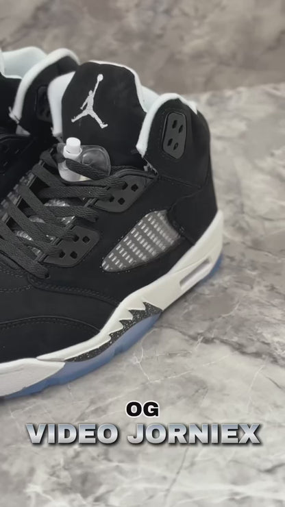 Air Jordan 5 Retro "Moonlight Oreo"